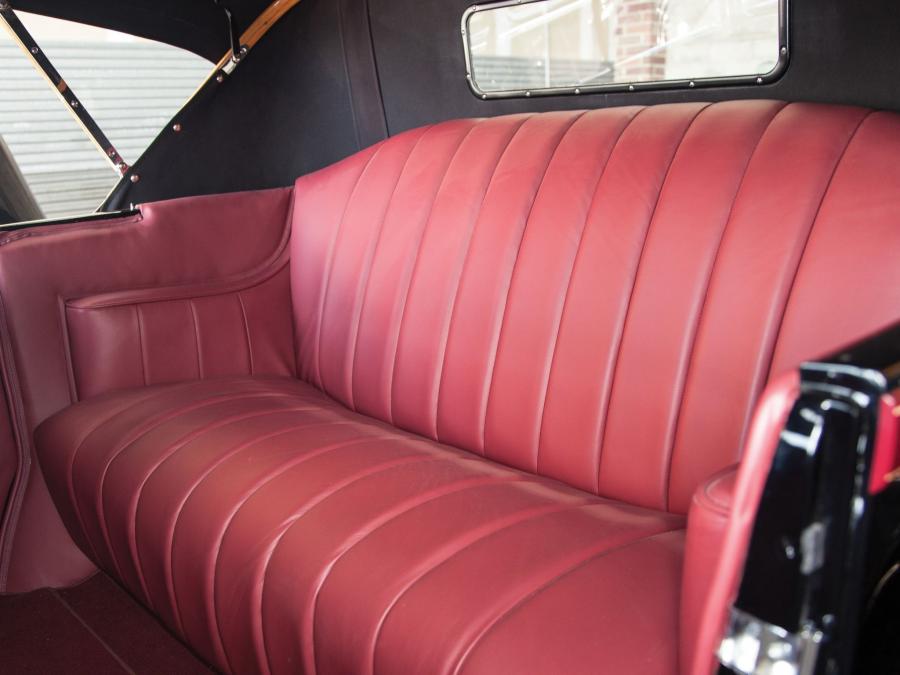  Packard Deluxe Eight Sport Phaeton 1932 года  (фото 9 из 9)